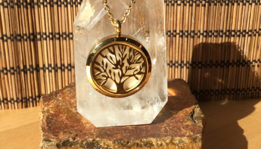 Aromatherapy Tree Of Life Diffuser Pendant (Silver / Gold)
