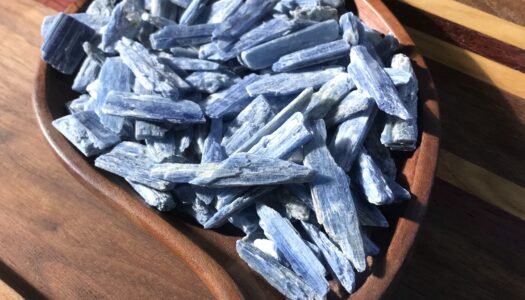 Self-Truth and Communication: Kyanite