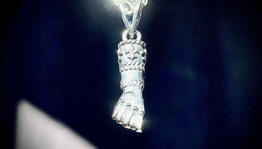 Protection Amulet: Mano de Azabaché (Sterling Silver)