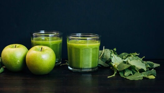 A Smoothie for to Nurture Your Heart Chakra